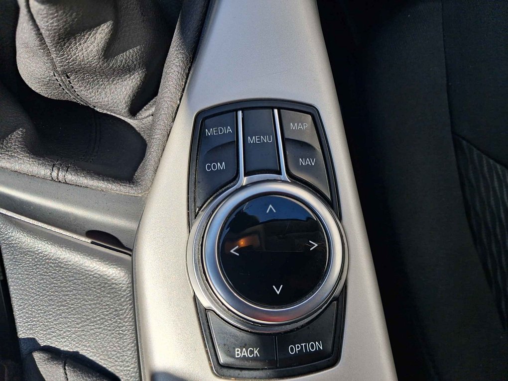 BMW Řada 1 2.0i Advantage 120i