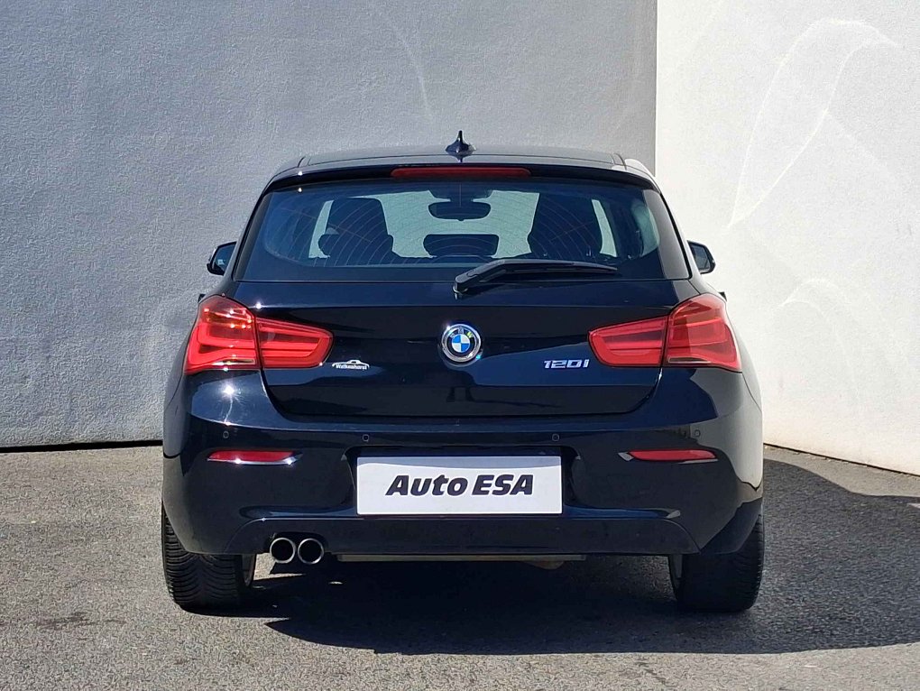 BMW Řada 1 2.0i Advantage 120i