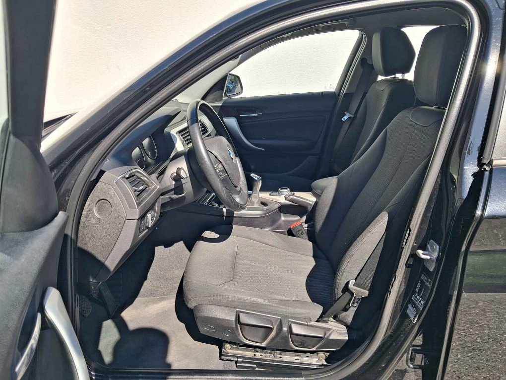 BMW Řada 1 2.0i Advantage 120i