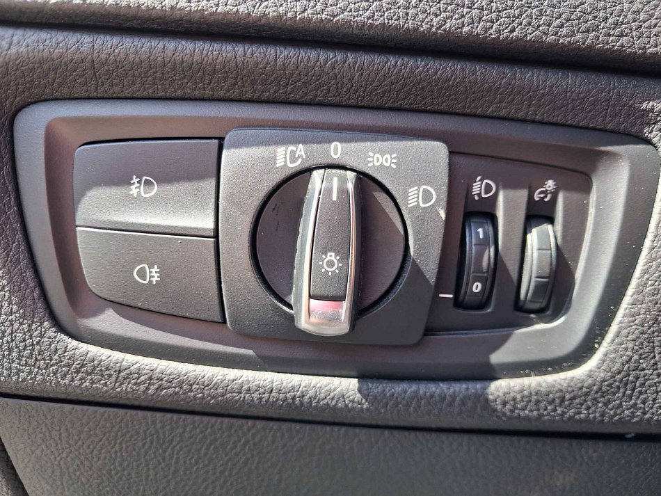 BMW Řada 1 2.0i Advantage 120i