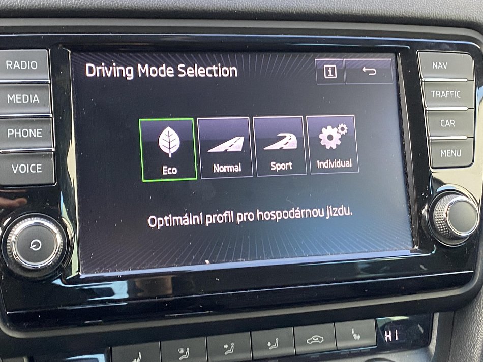 Škoda Octavia III 2.0 TSi RS Challange