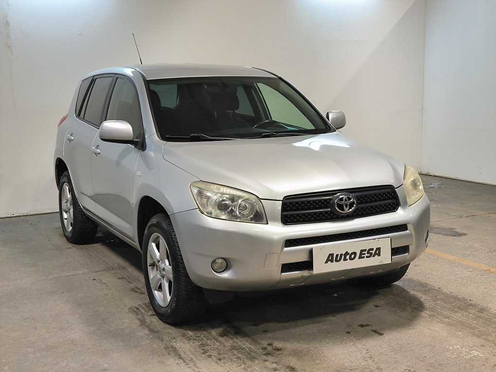 Toyota RAV4 2.0i  4x4