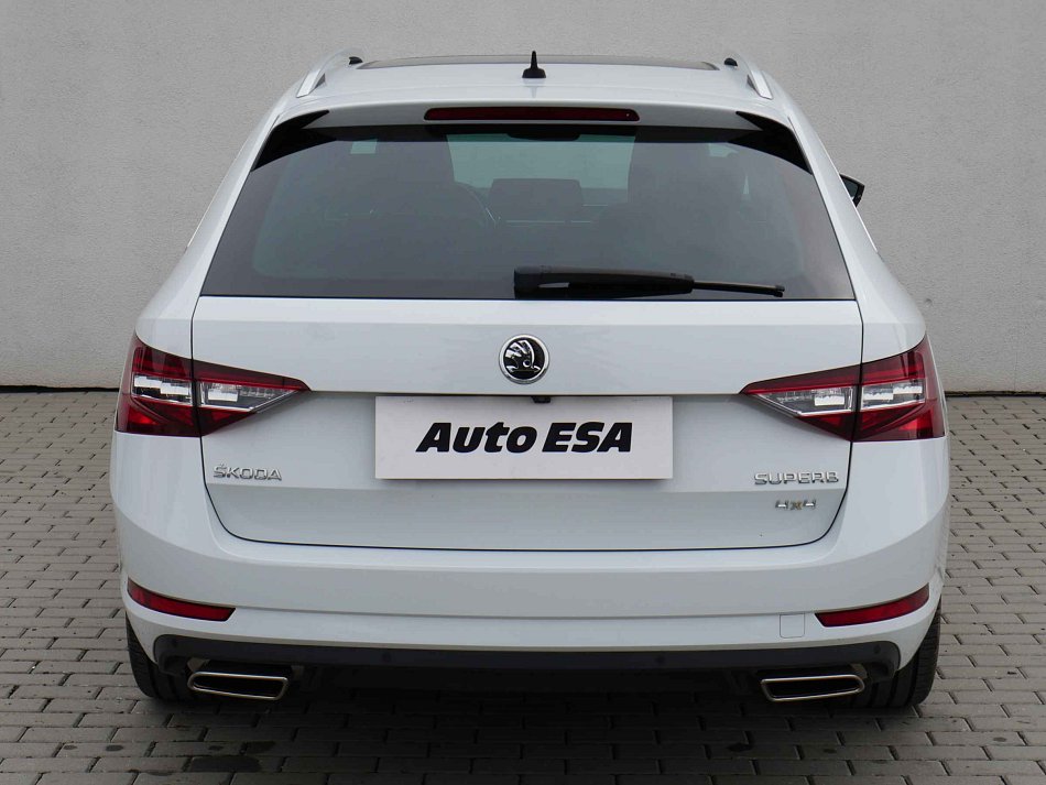Škoda Superb III 2.0TSi  4x4