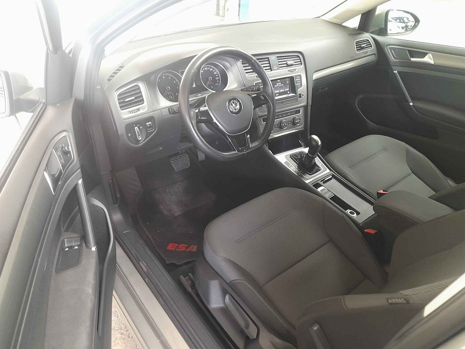 Volkswagen Golf 1.2 TSi 