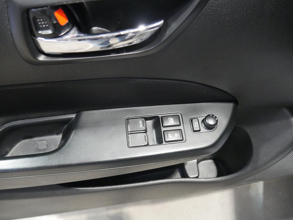 Suzuki Swift 1.6 i Sport