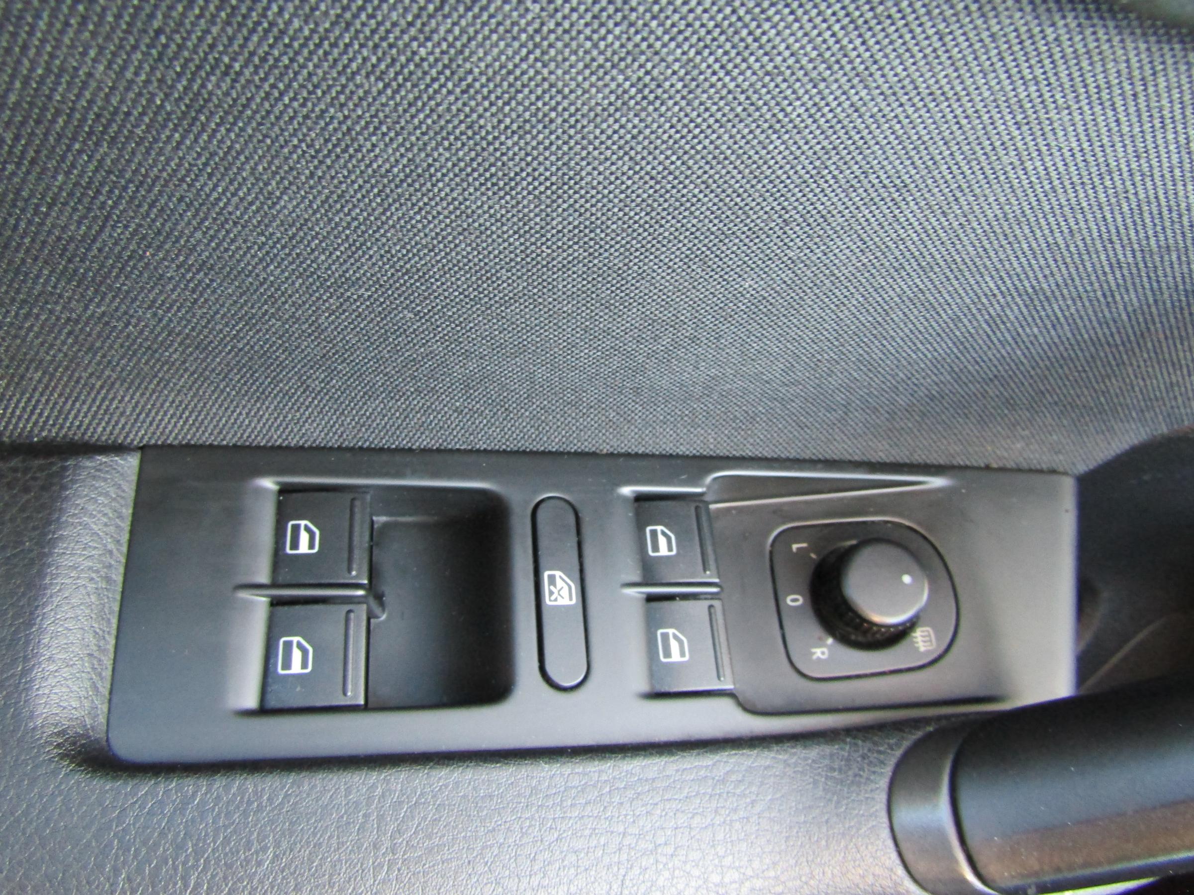 Volkswagen Passat, 2014 - pohled č. 12