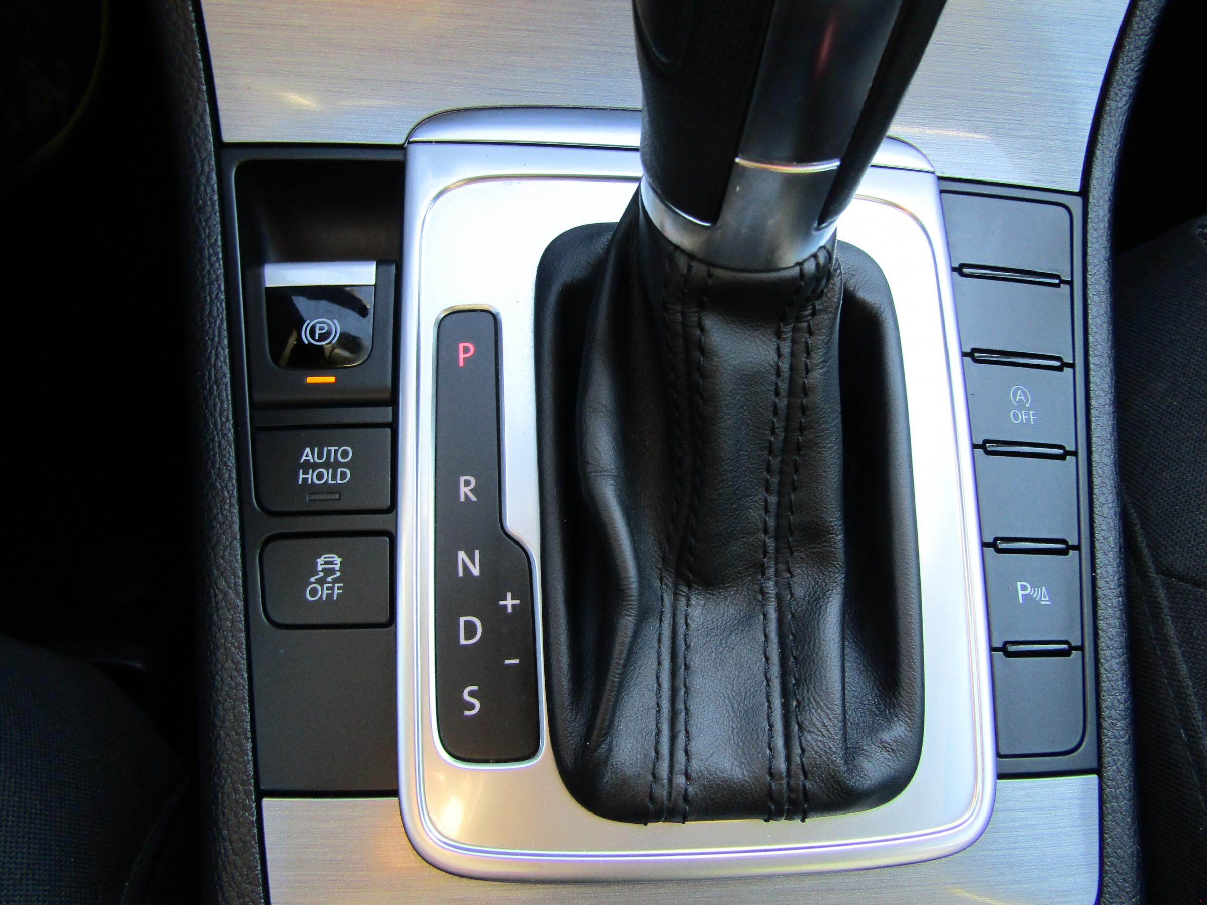 Volkswagen Passat, 2014 - pohled č. 14