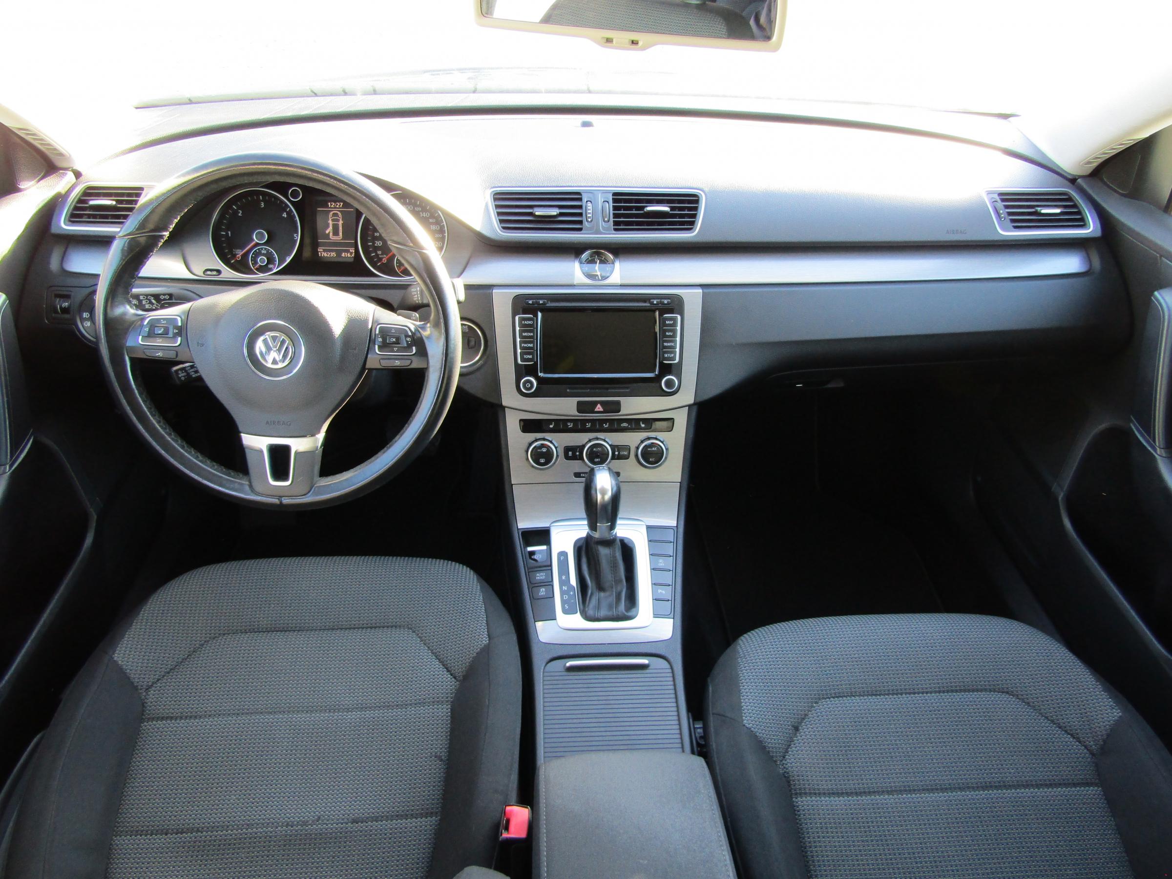 Volkswagen Passat, 2014 - pohled č. 8