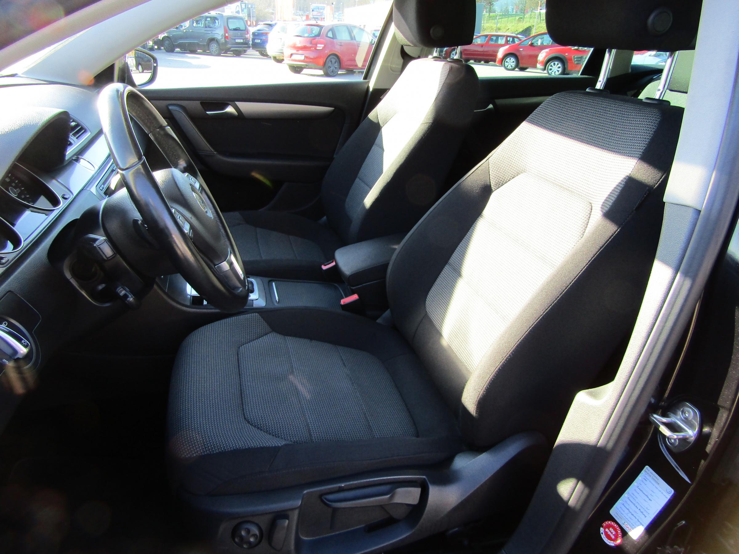 Volkswagen Passat, 2014 - pohled č. 9