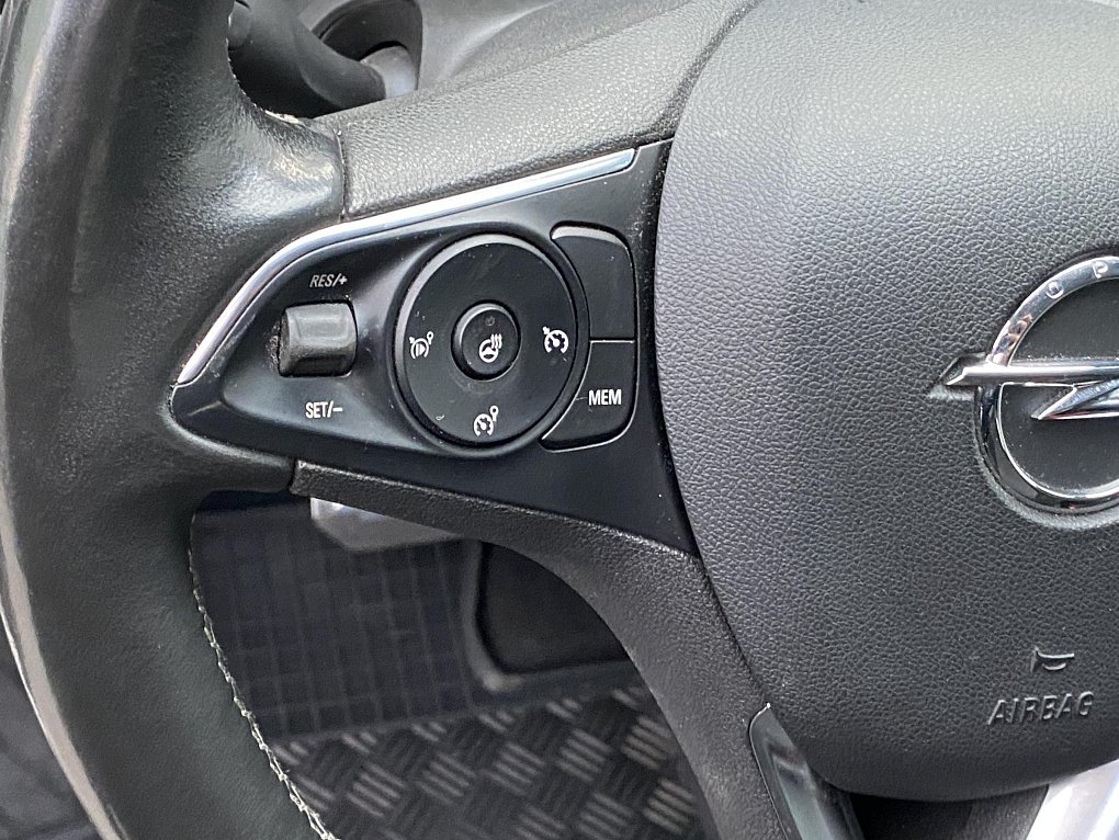 Opel Grandland X 1.2 PT 