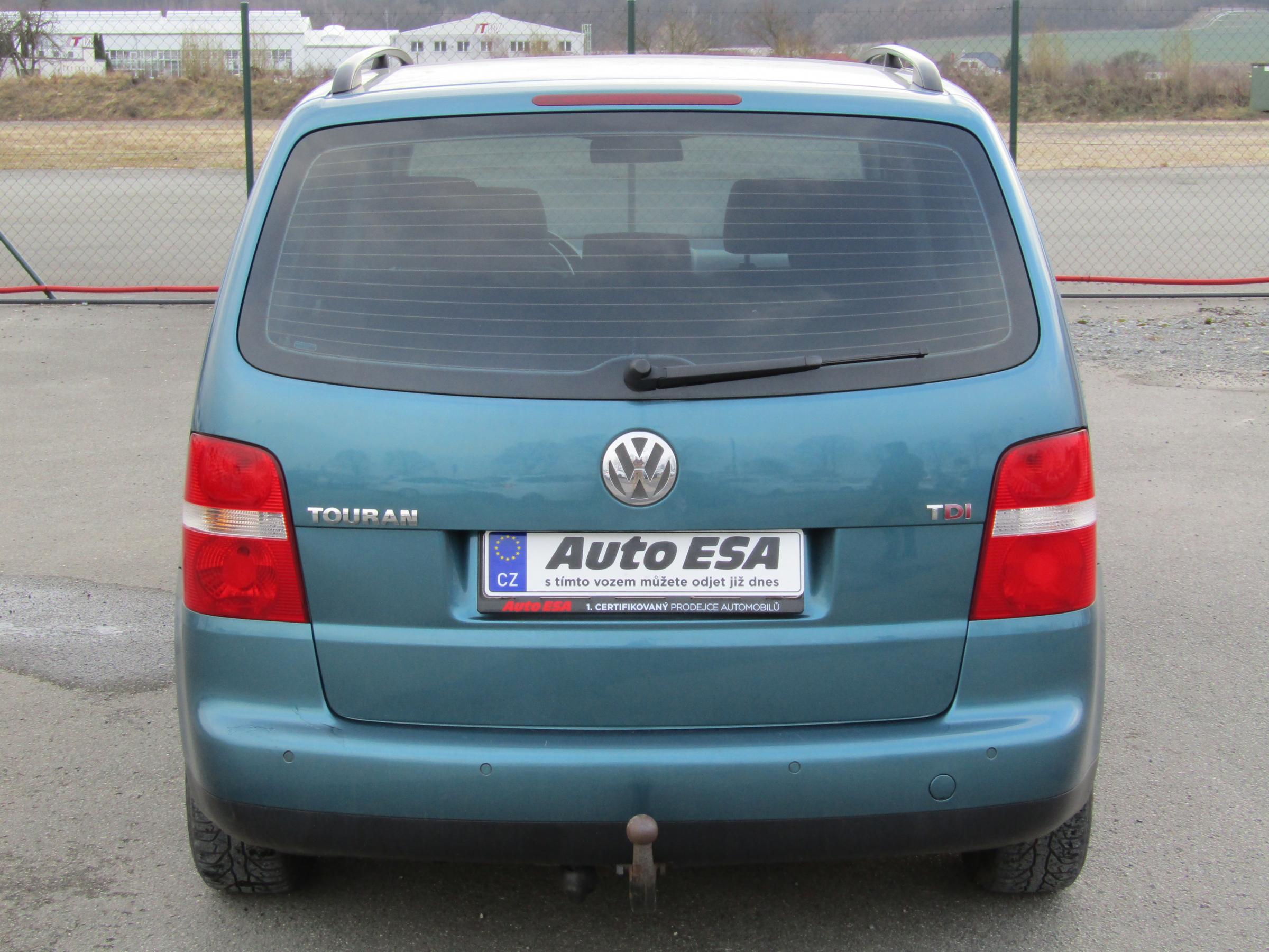 Volkswagen Touran, 2004 - pohled č. 5