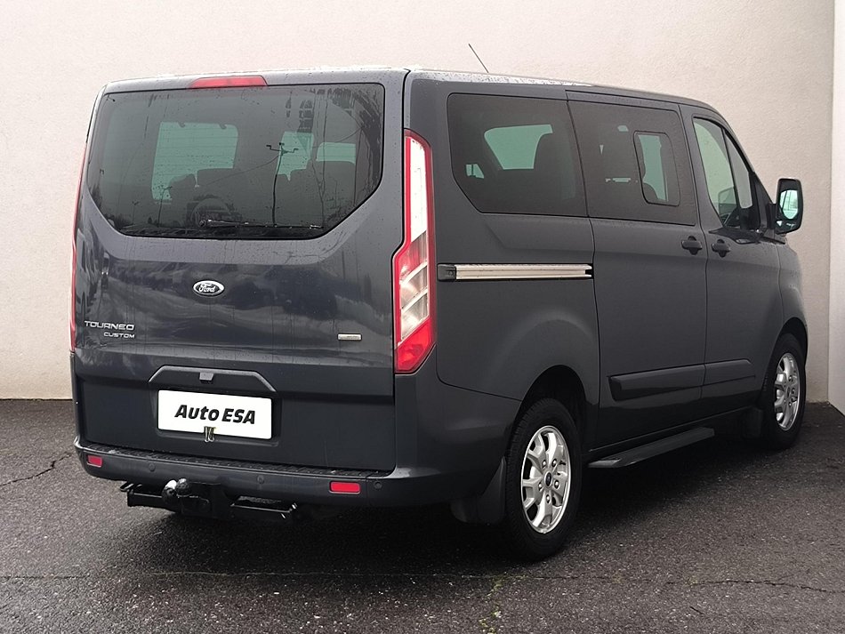 Ford Tourneo Custom 2.2TDCi Titanium