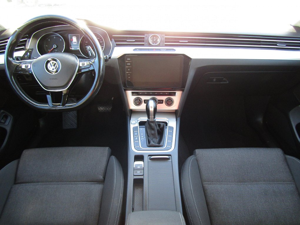 Volkswagen Passat 2.0 TDi Comfortline
