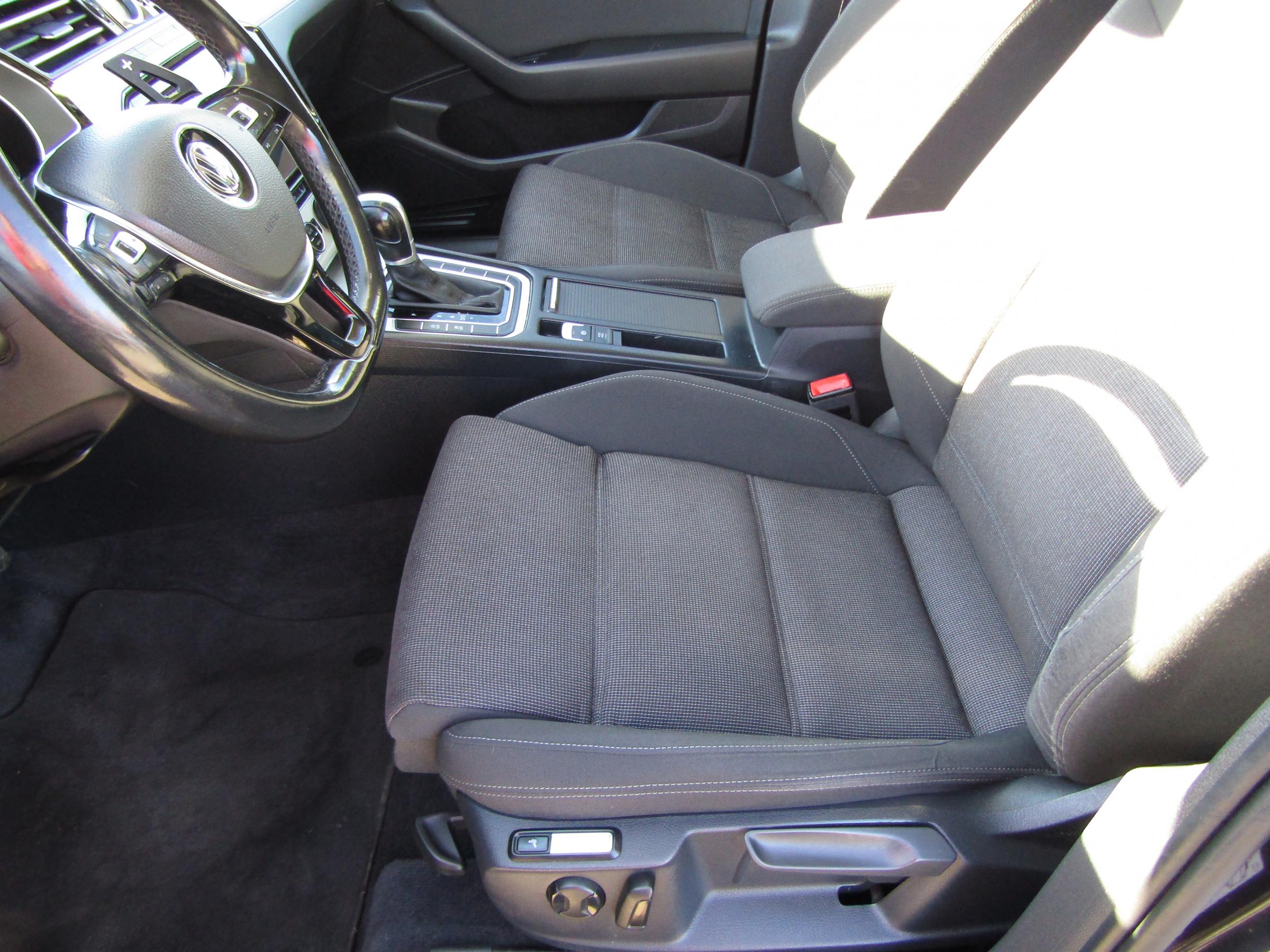 Volkswagen Passat, 2015 - pohled č. 9