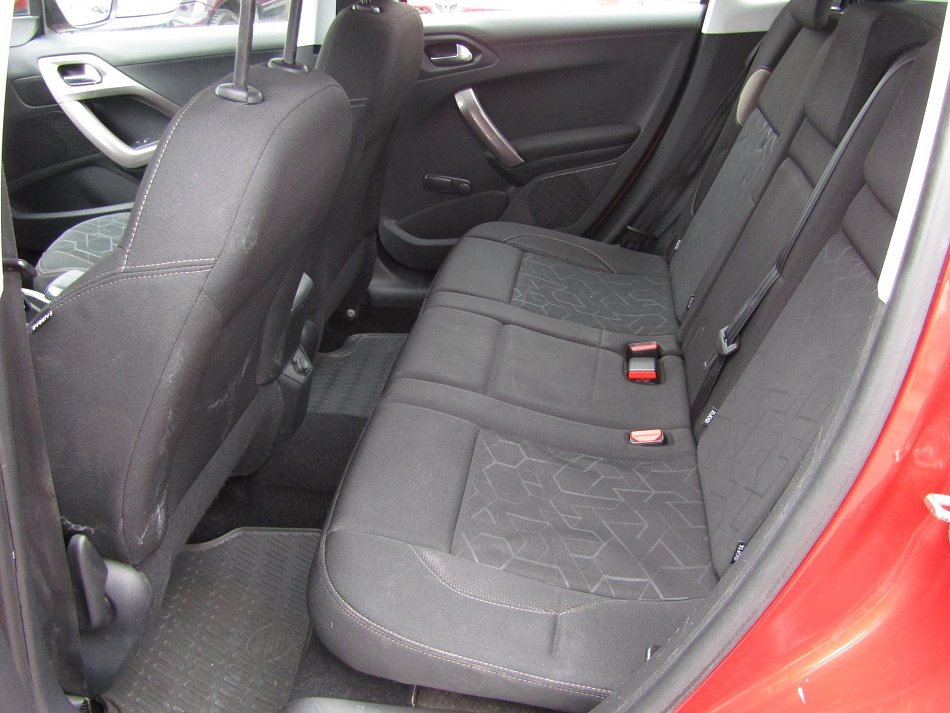 Peugeot 2008 1.2 PT Active