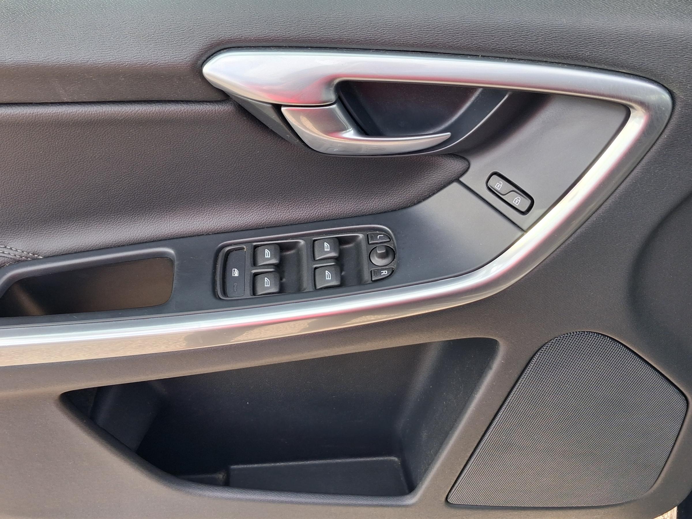 Volvo XC60, 2015 - pohled č. 11