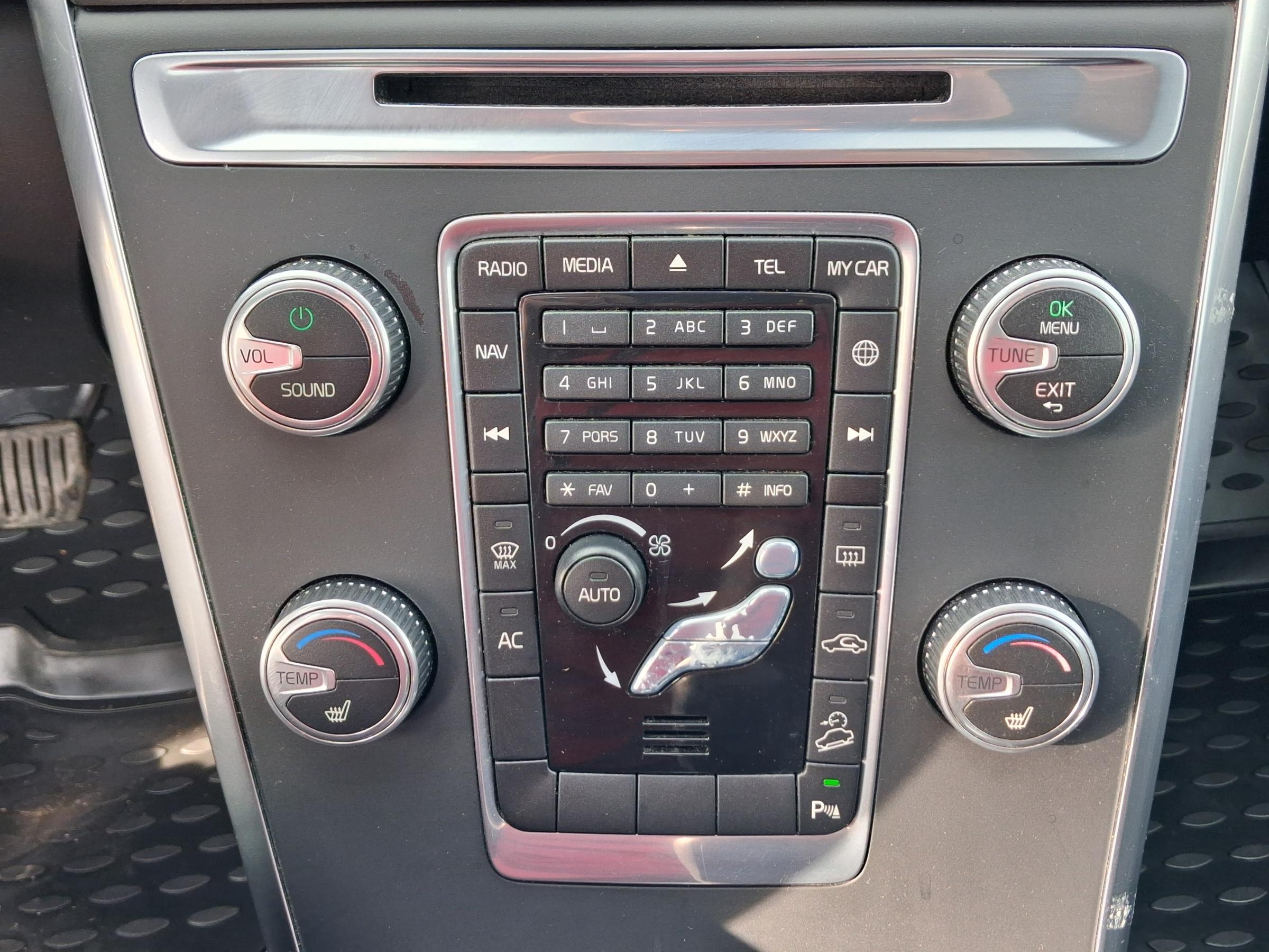 Volvo XC60, 2015 - pohled č. 15