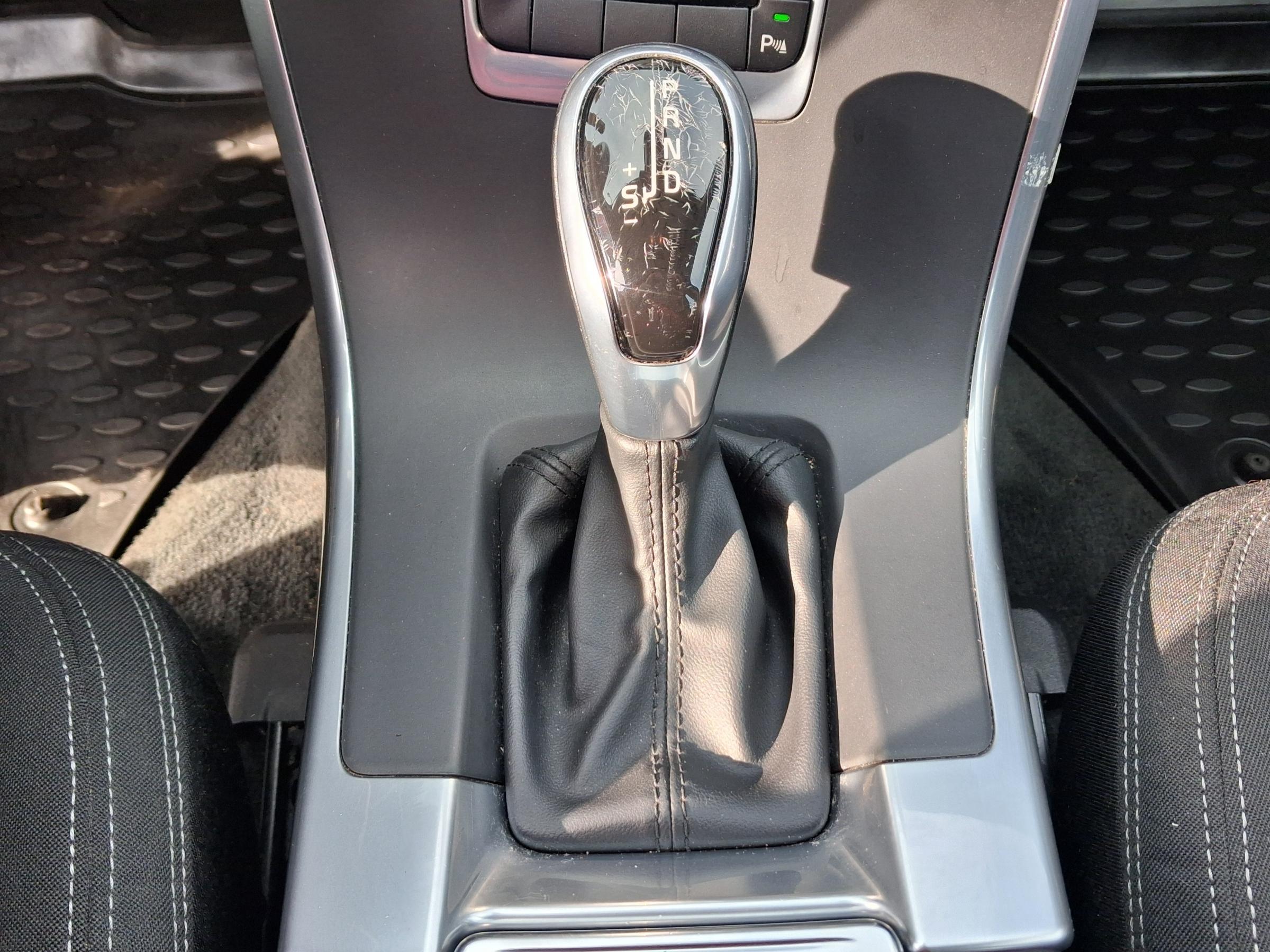 Volvo XC60, 2015 - pohled č. 16