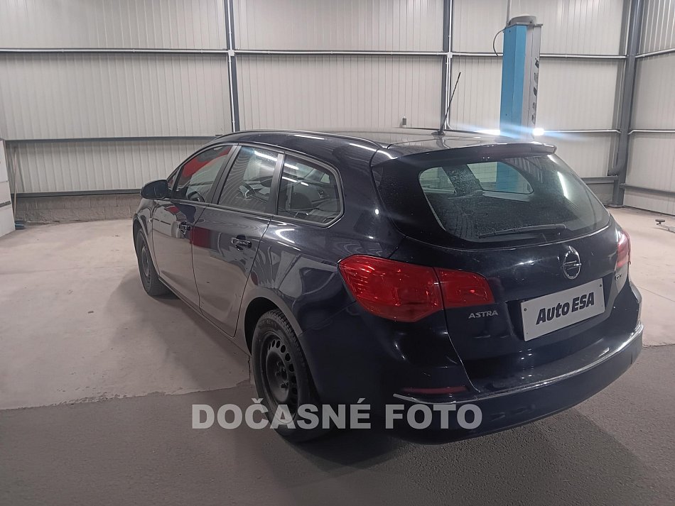 Opel Astra 1.6CDTi 