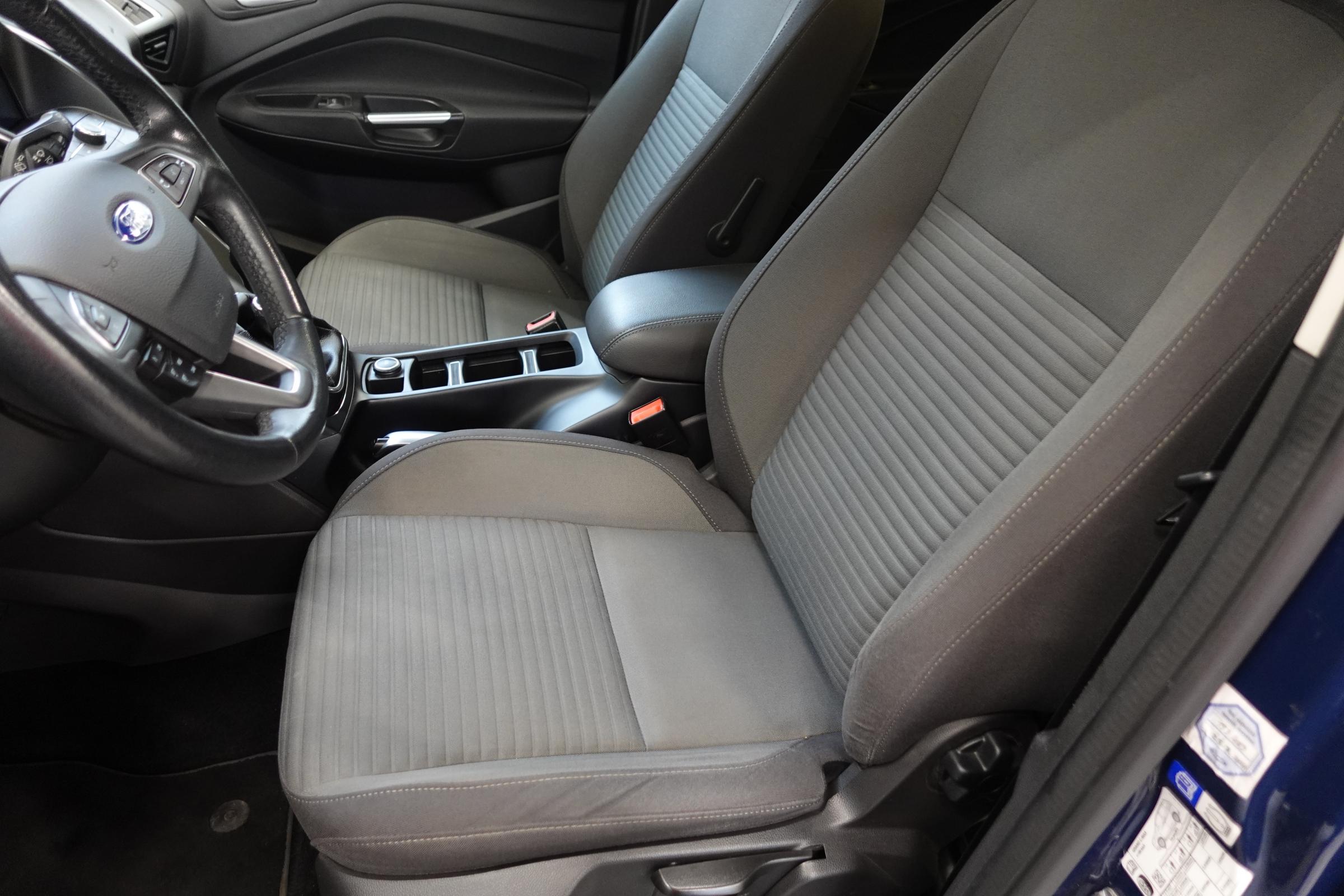 Ford Grand C-MAX, 2016 - pohled č. 10