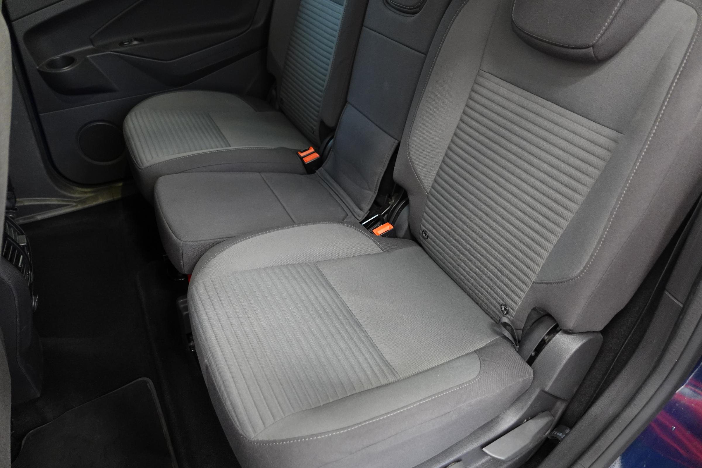 Ford Grand C-MAX, 2016 - pohled č. 11