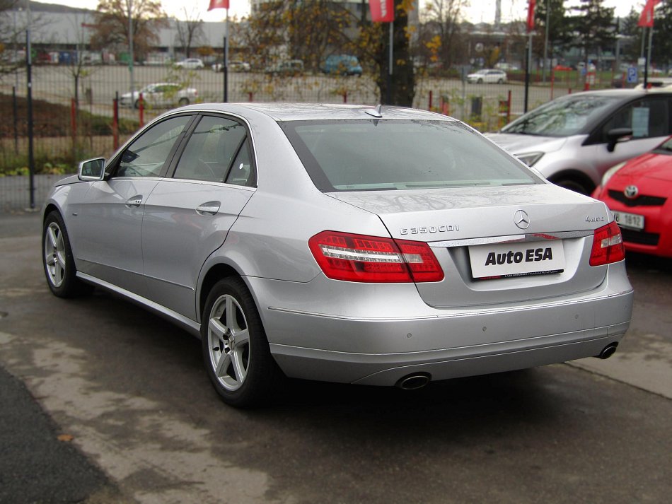 Mercedes-Benz Třída E 3.0CDi  E350 4Mat
