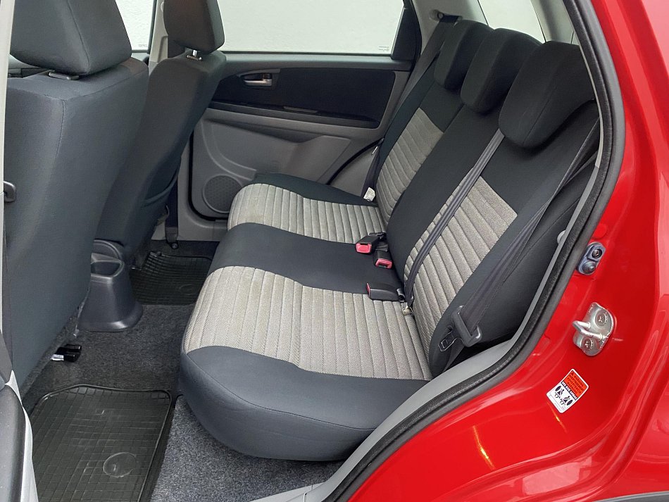 Suzuki SX4 1.6 VVT  4x4