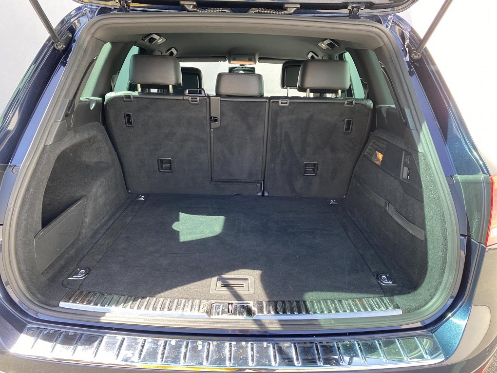 Volkswagen Touareg 3.0 TDi V6  4x4