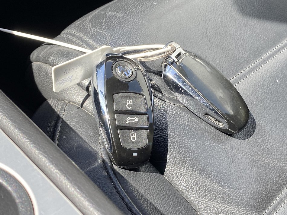 Volkswagen Touareg 3.0 TDi V6  4x4