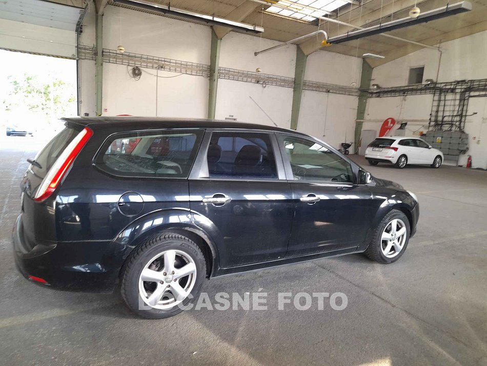 Ford Focus 1.6i 