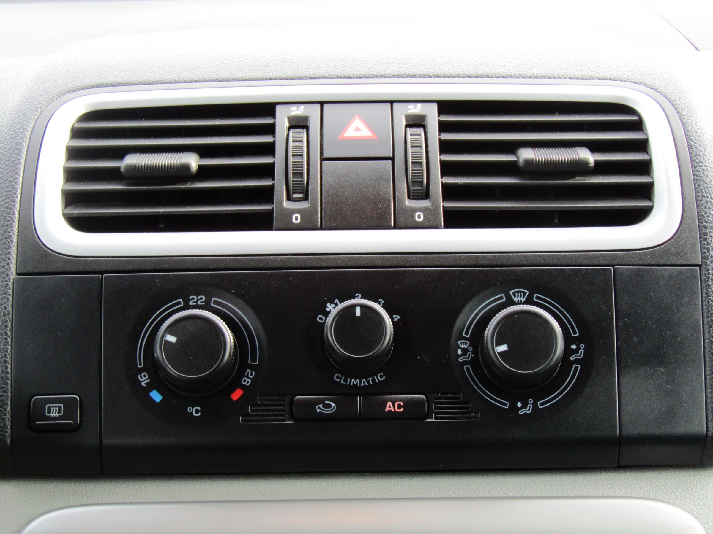 Škoda Roomster, 2006 - pohled č. 13