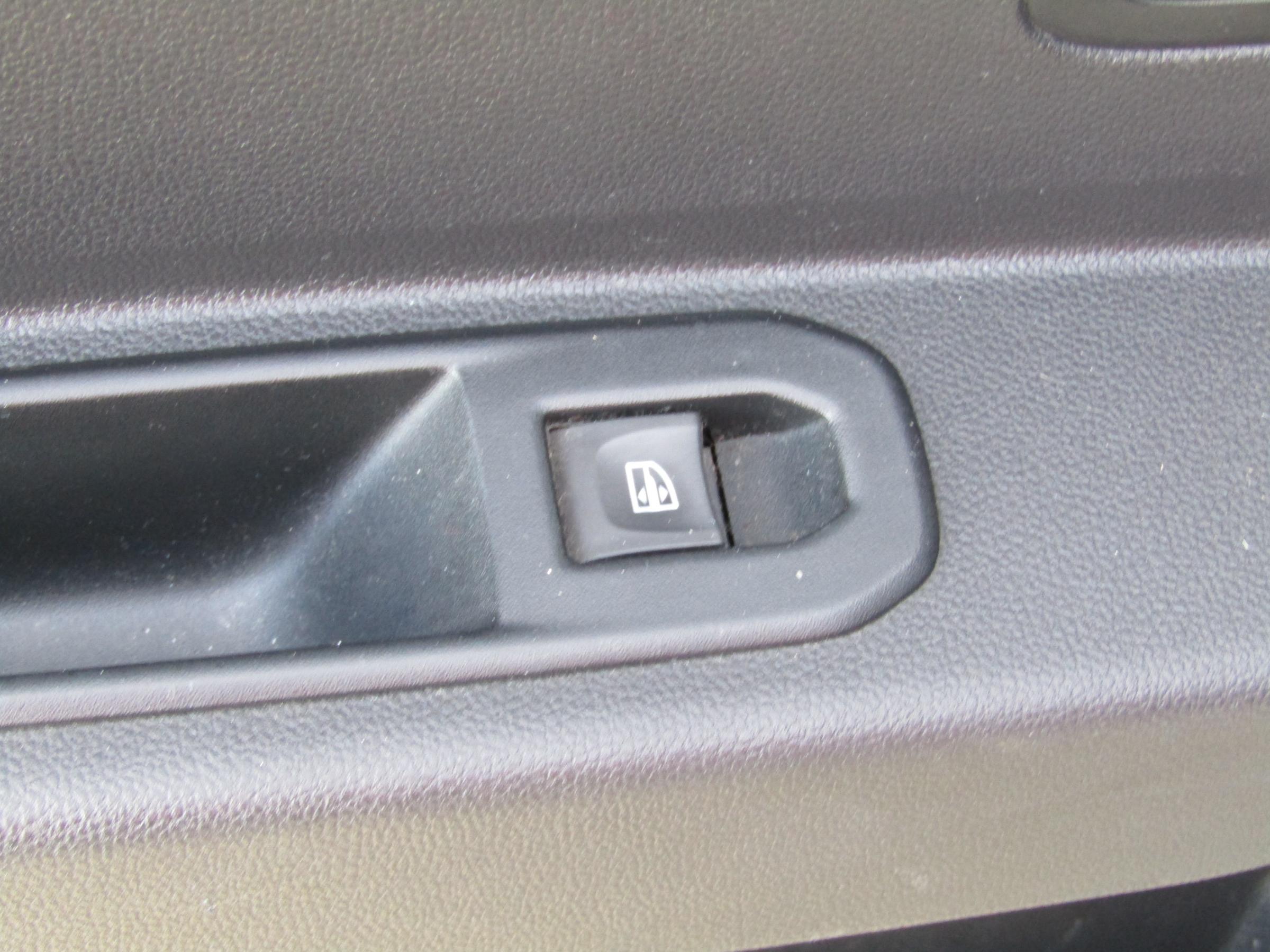 Dacia Duster, 2018 - pohled č. 12