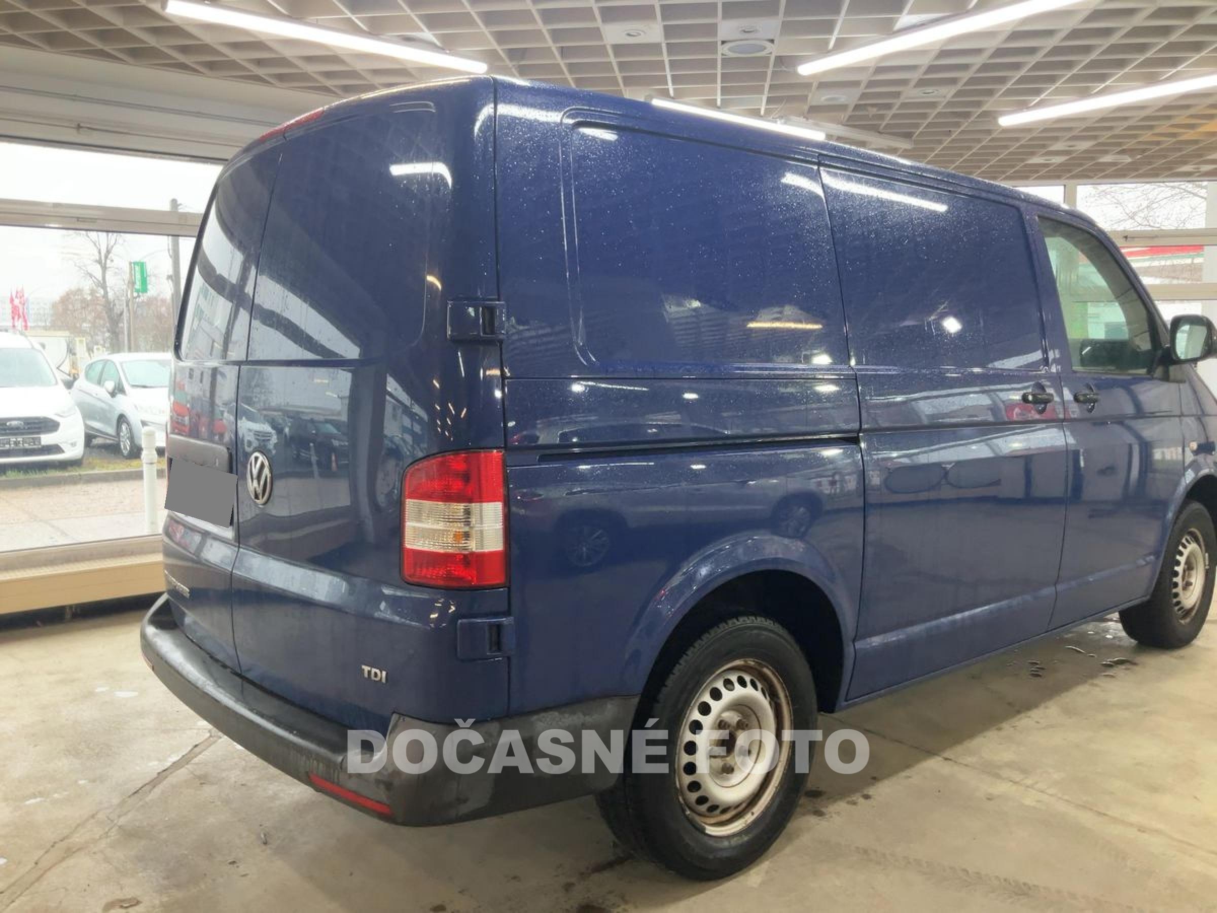 Volkswagen Transporter, 2014 - pohled č. 3
