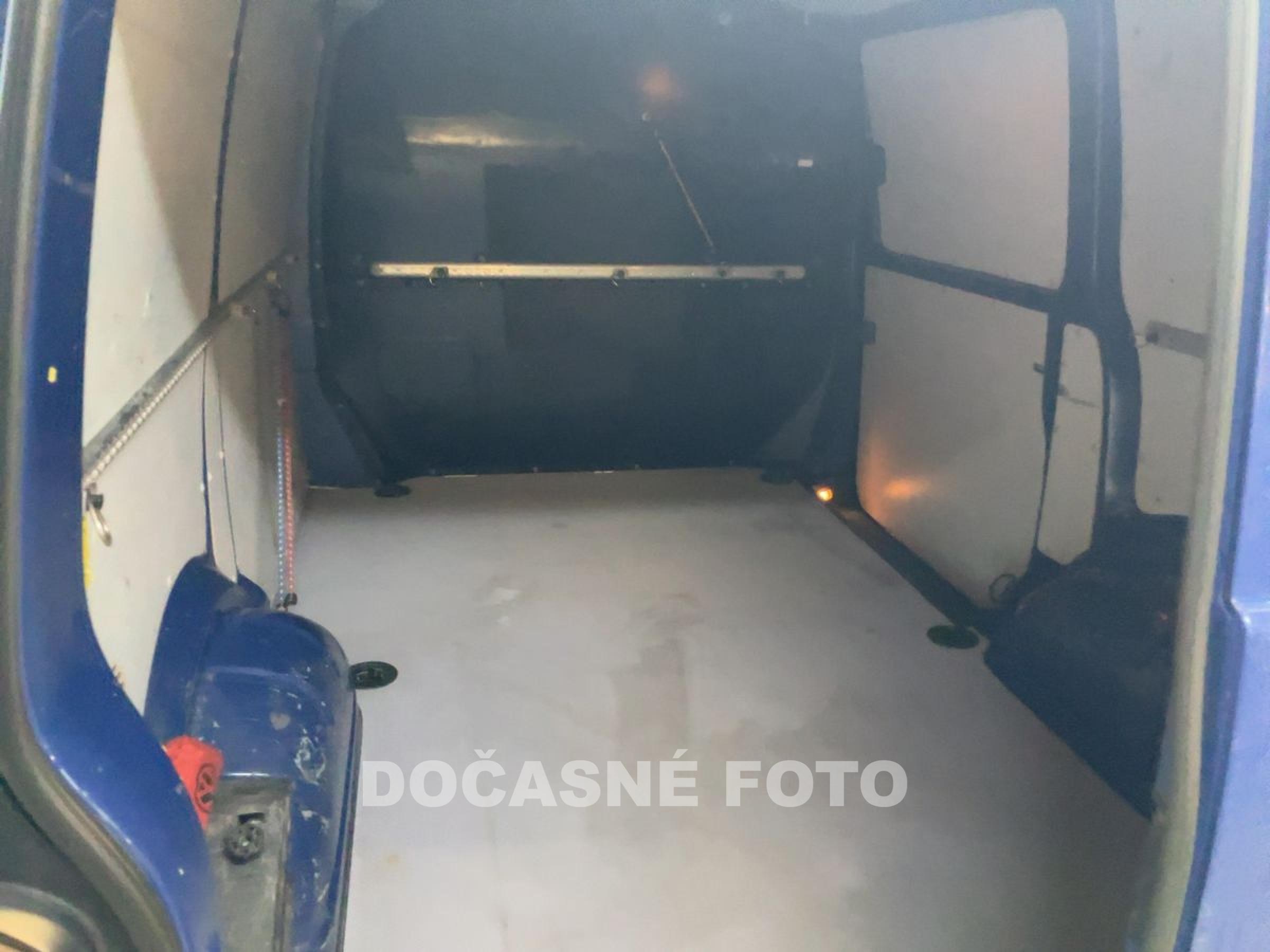 Volkswagen Transporter, 2014 - pohled č. 6