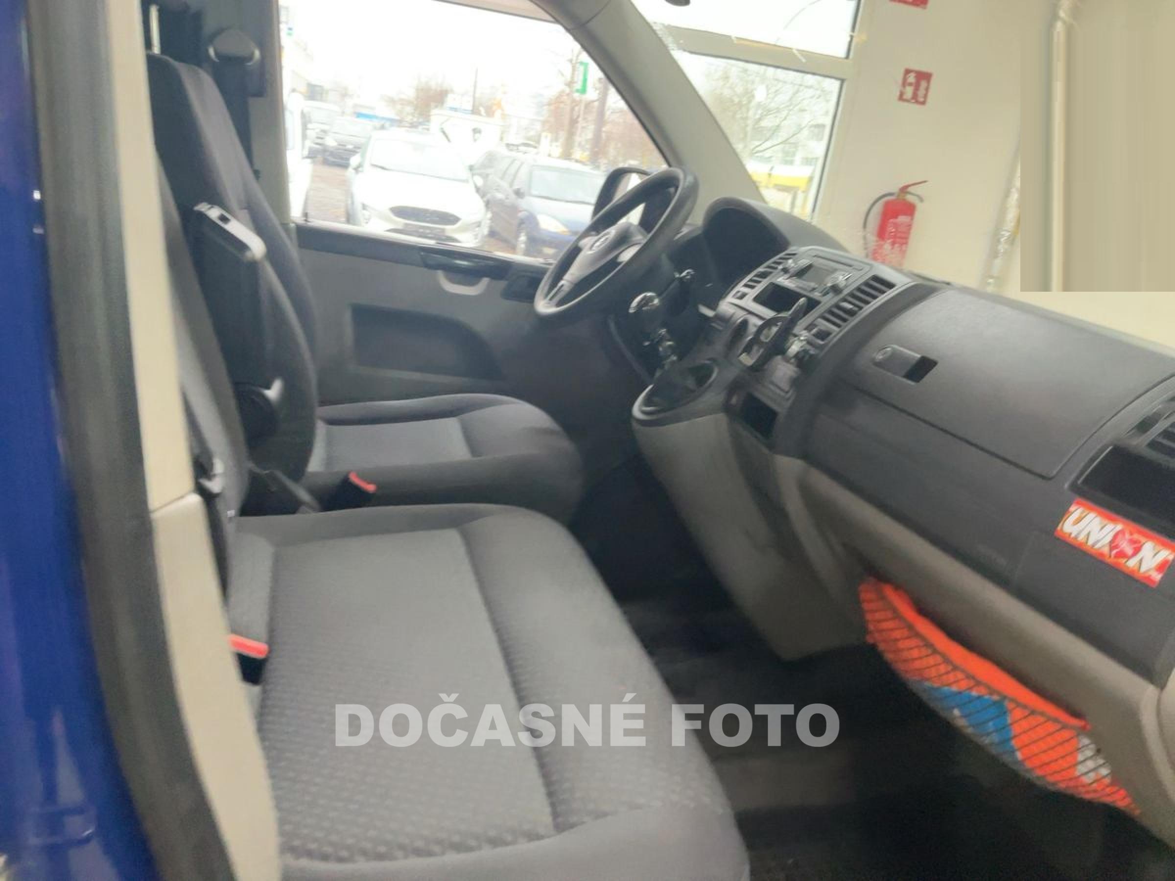 Volkswagen Transporter, 2014 - pohled č. 9