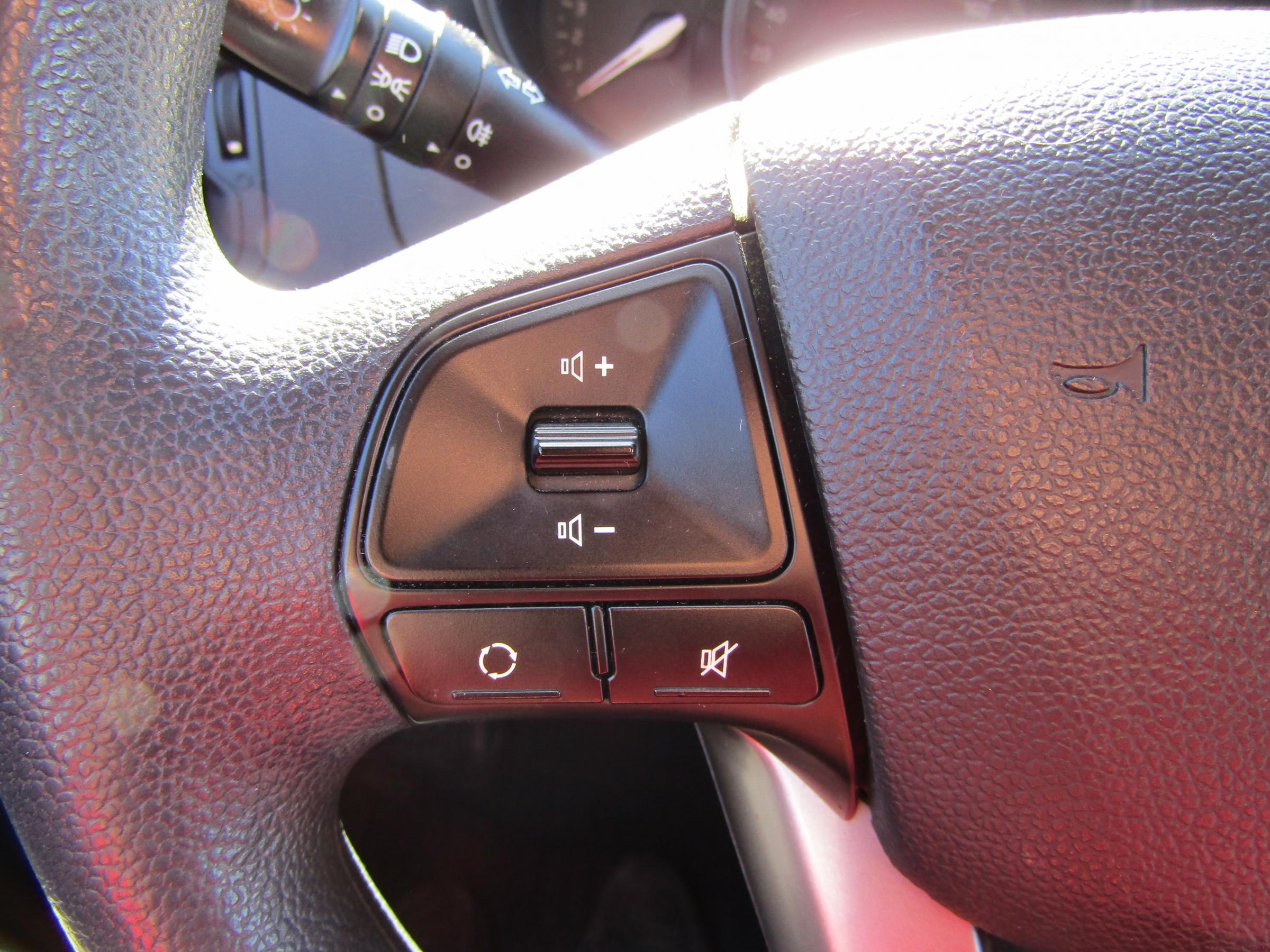 Kia Rio, 2012 - pohled č. 14