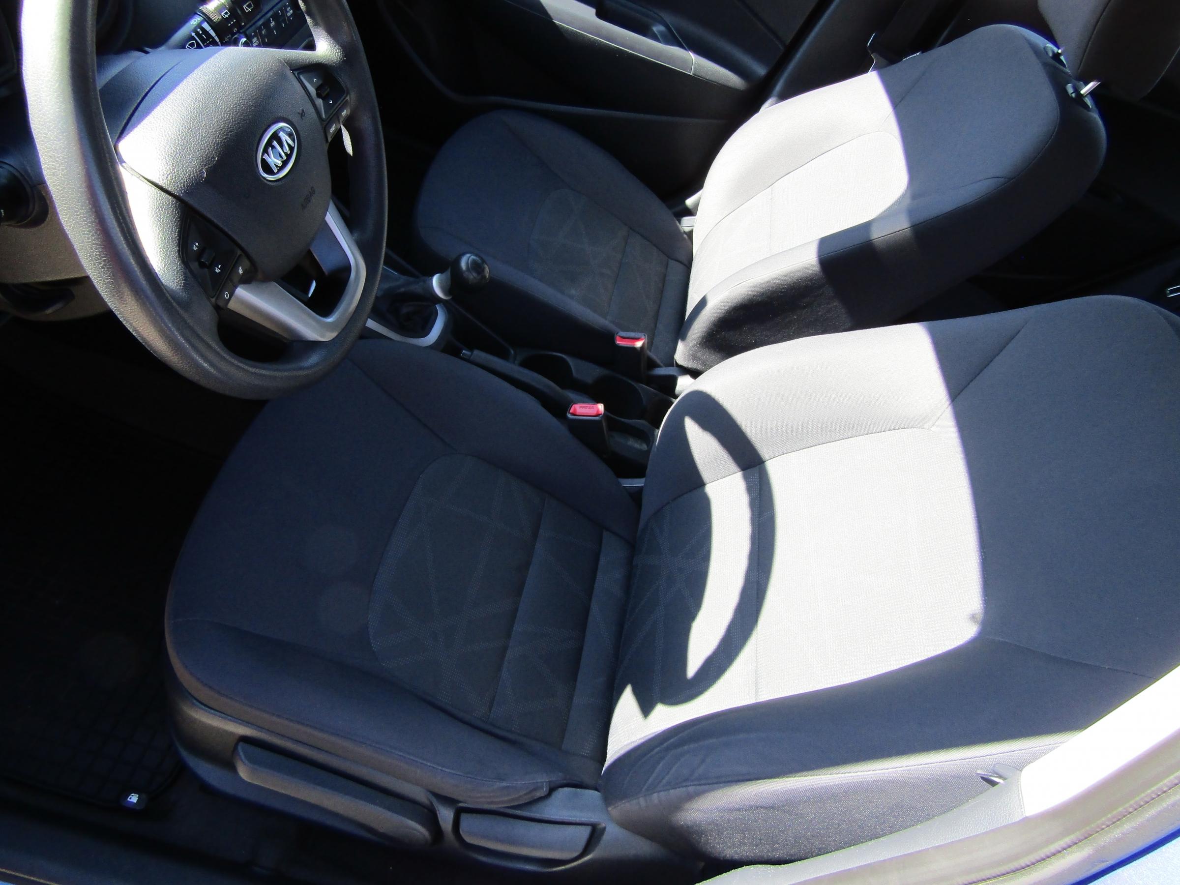 Kia Rio, 2012 - pohled č. 9