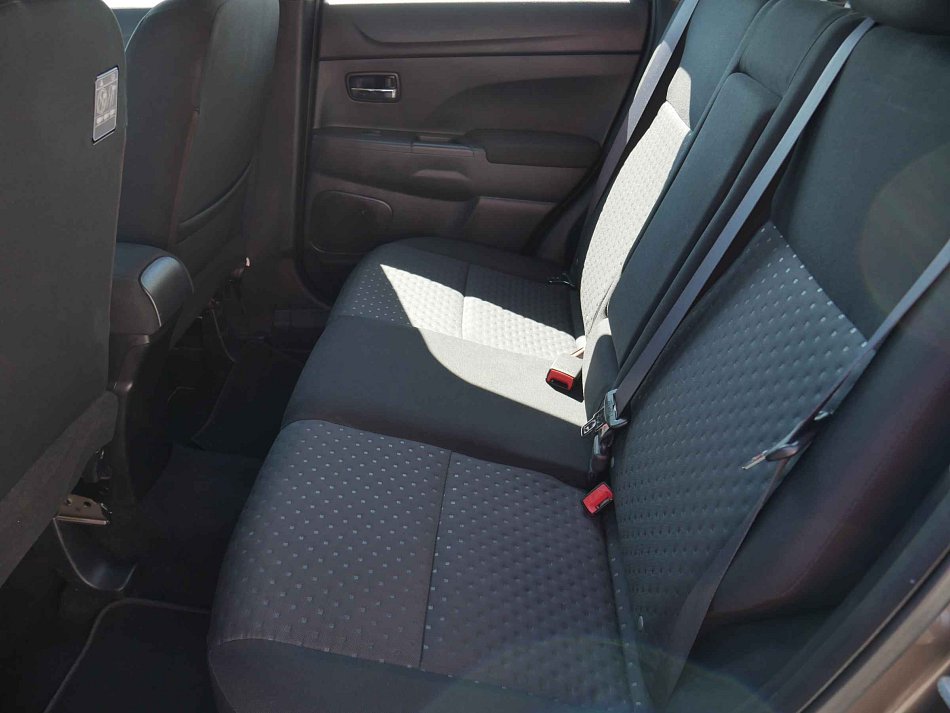 Mitsubishi ASX 1.6 MiVEC 