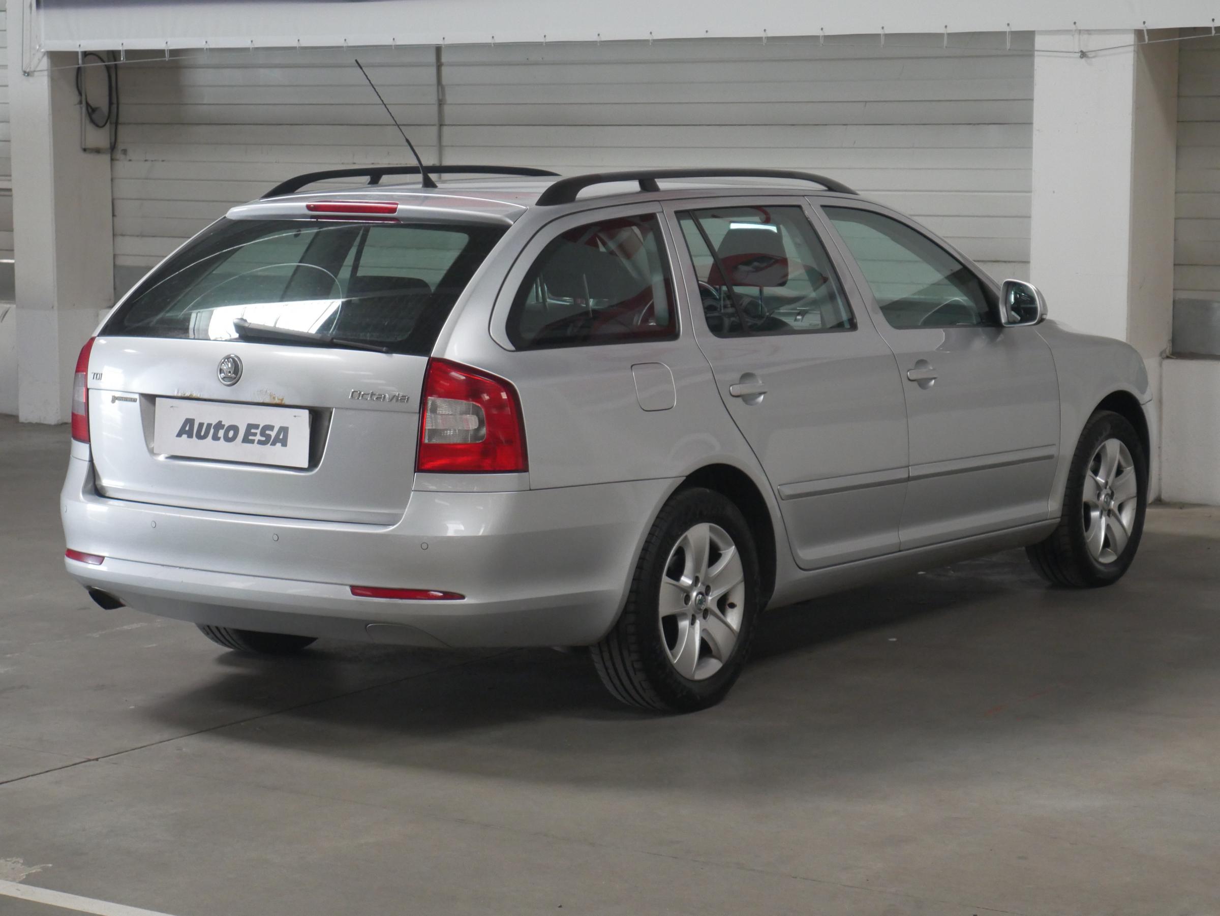 Škoda Octavia II, 2012 - pohled č. 4