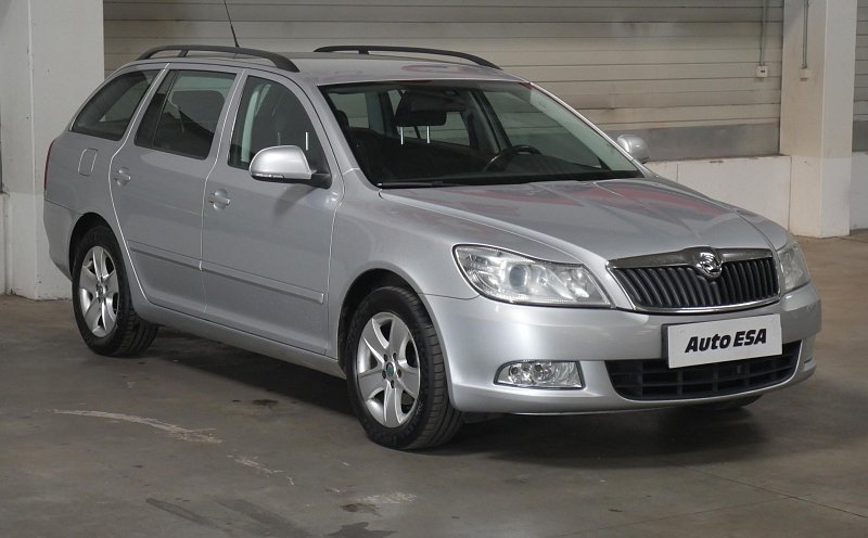 Škoda Octavia II 1.6 TDi Elegance