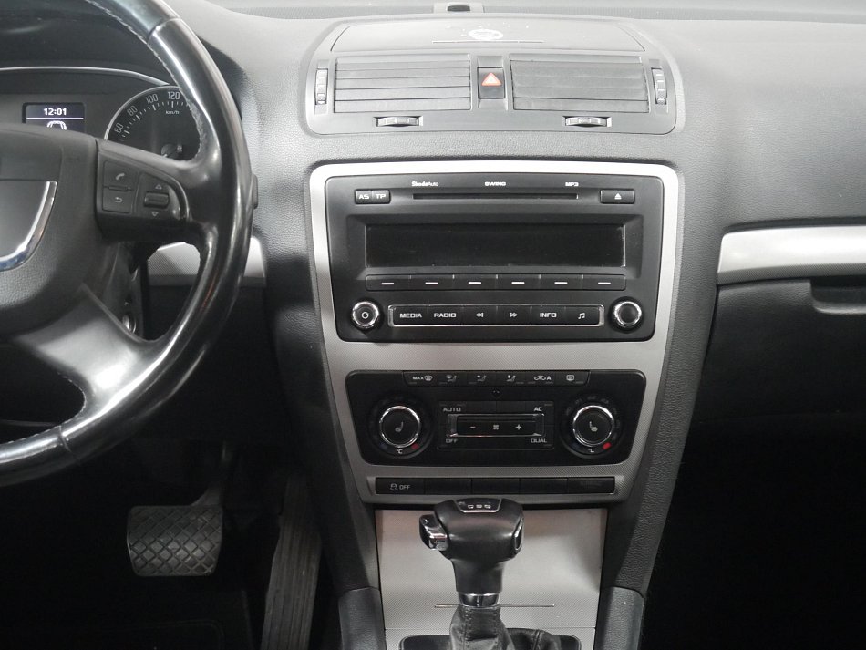 Škoda Octavia II 1.6 TDi Elegance