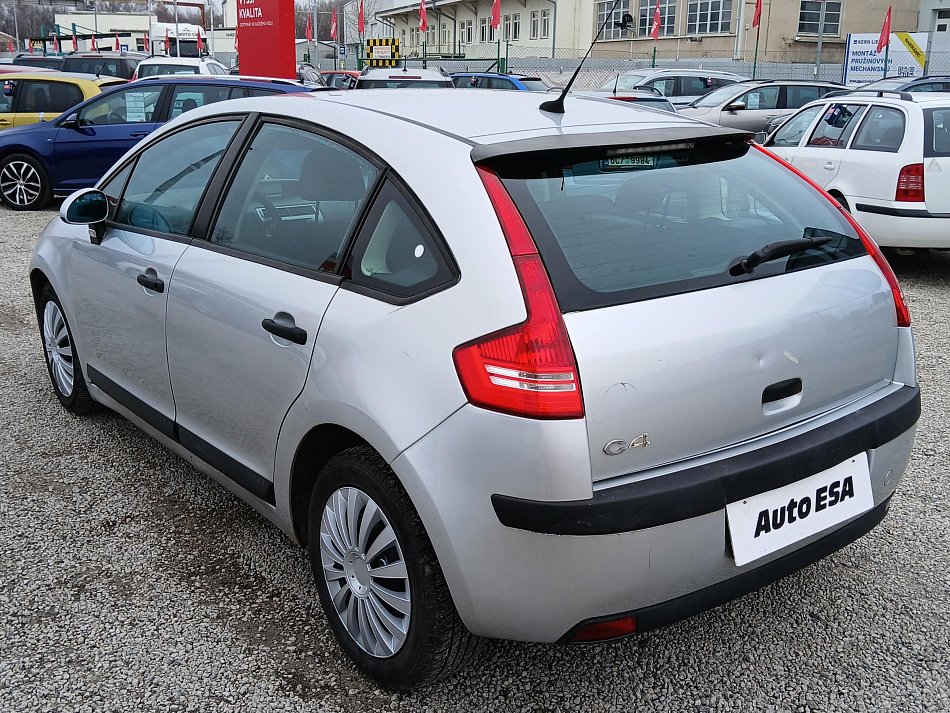 Citroën C4 1.4i 