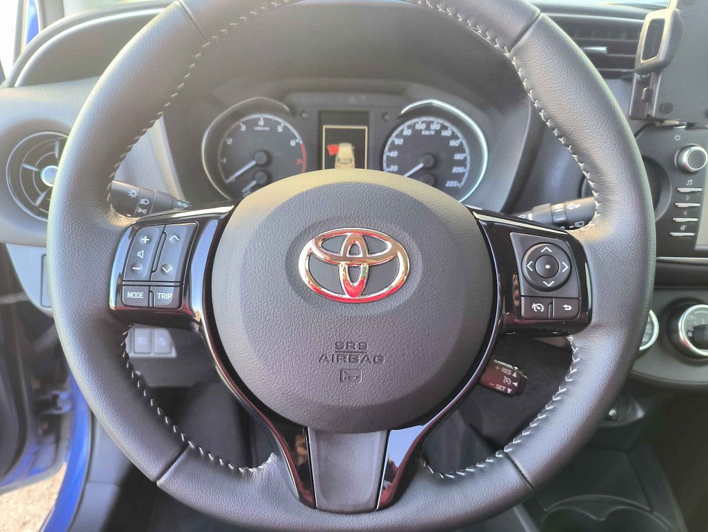 Toyota Yaris 1.5 i 