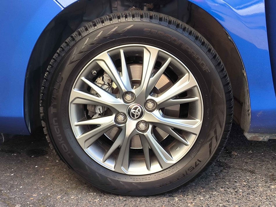 Toyota Yaris 1.5 i 
