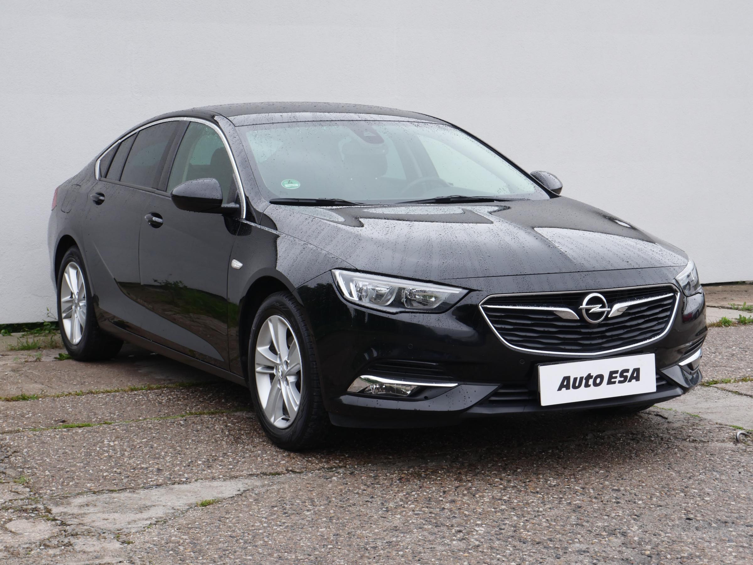 Opel Insignia, 2018 - celkový pohled