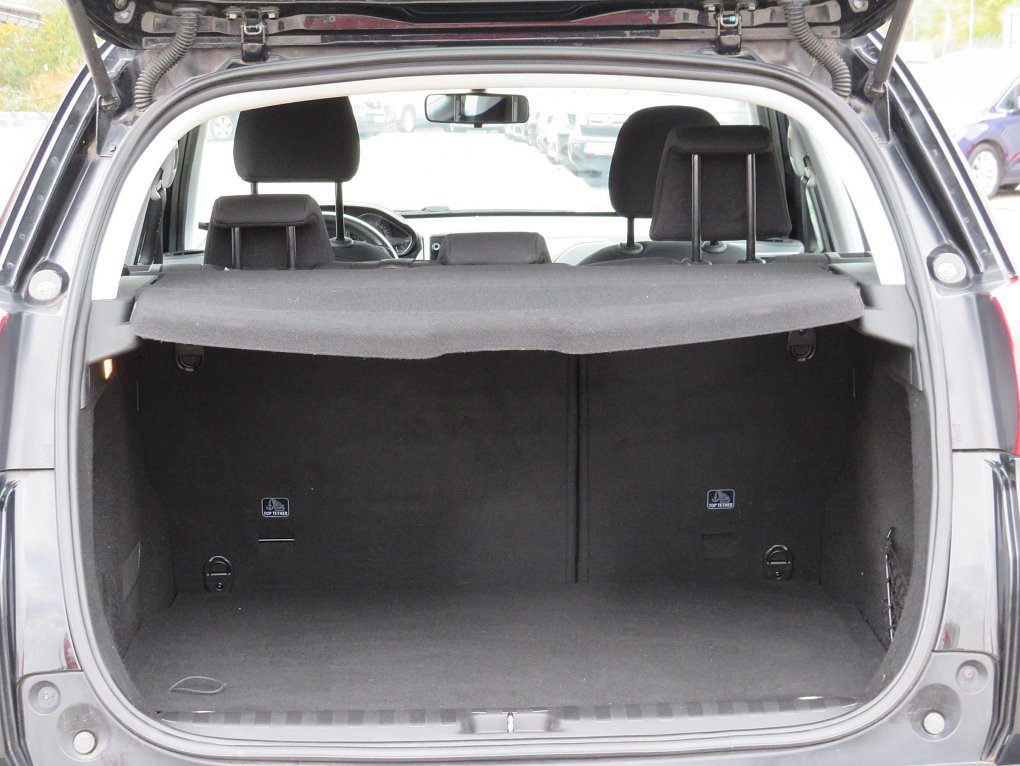 Peugeot 2008 1.2PT 
