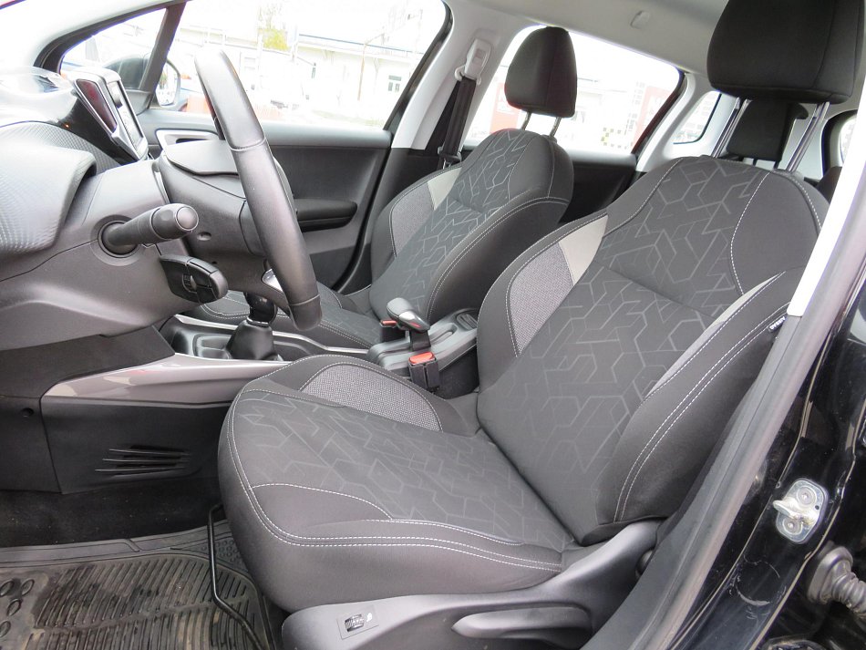 Peugeot 2008 1.2PT 