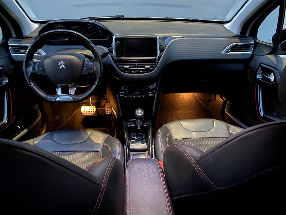 Peugeot 2008 1.2 PT GT Line