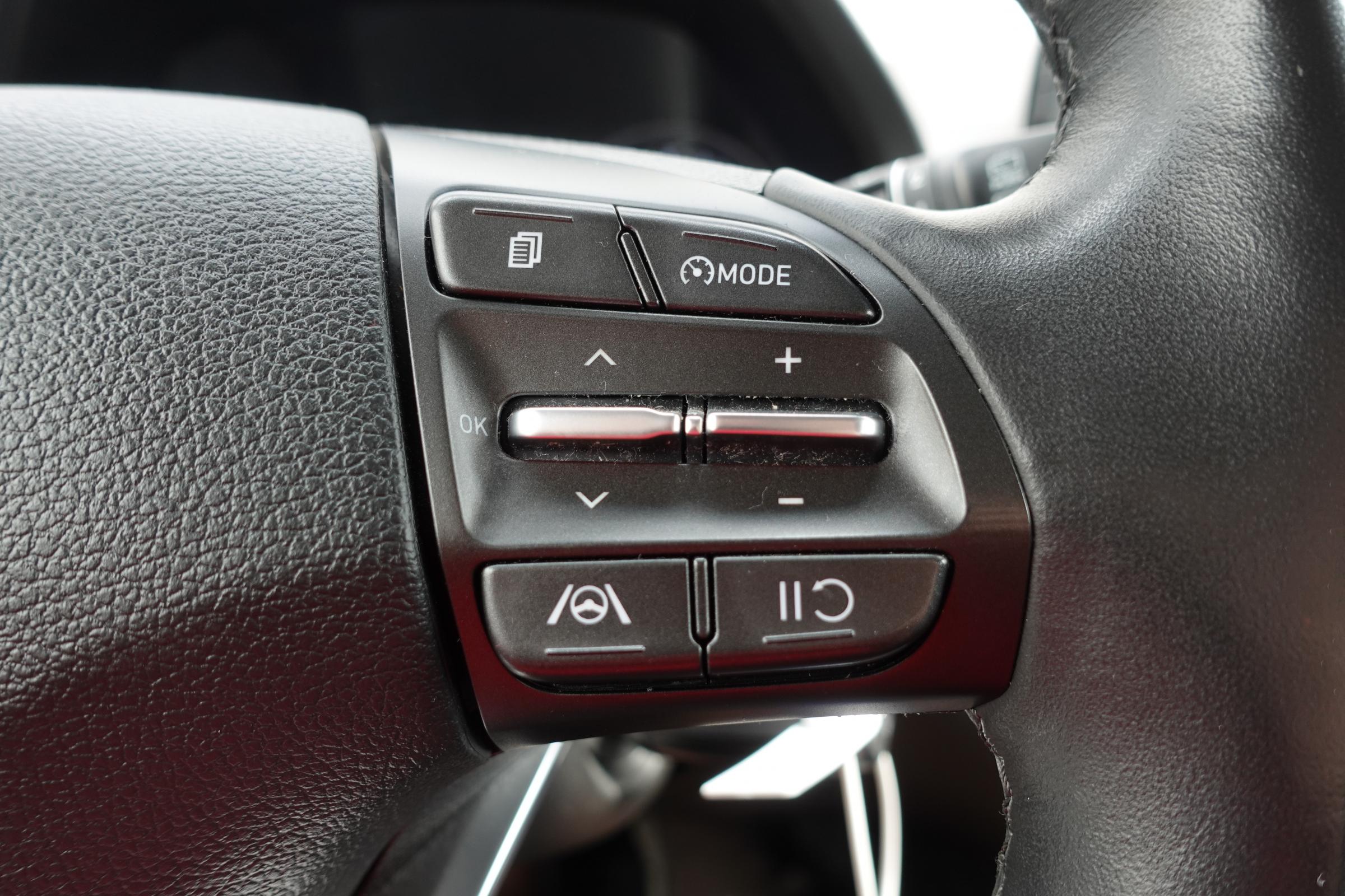 Hyundai i30, 2021 - pohled č. 16