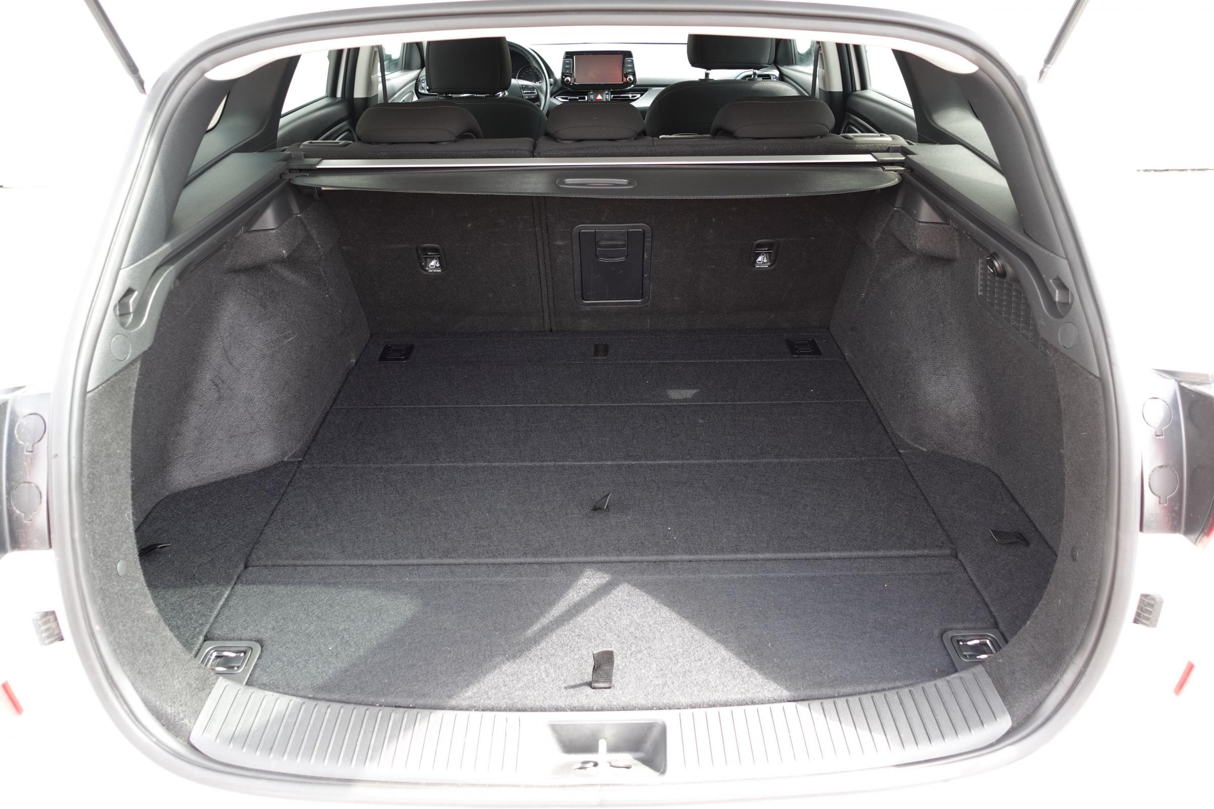 Hyundai i30, 2021 - pohled č. 7